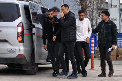 Polis kılığına girip 3 milyonluk vurgun yaptılar