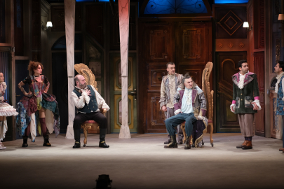 Bursa Devlet Tiyatrosu "Scapin ve Yeni Dolapları" oyununun prömiyerini bu akşam yapacak