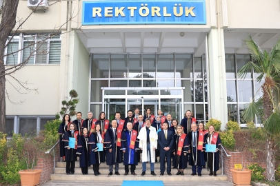 BUÜ’de profesörlük belgeleri törenle takdim edildi