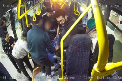 Bursa'da halk otobüsünde zamanla yarış... O anlar kamerada