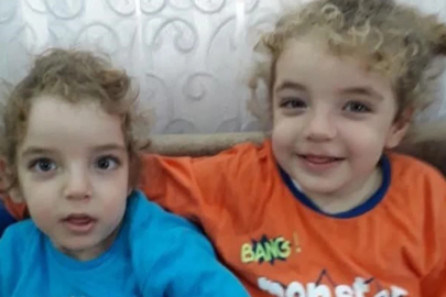 Depremde öksüz ve yetim kalan siyam ikizlerini ölüm ayırdı