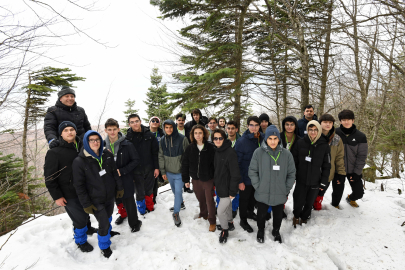 Osmangazi’de dershane öğrencileri Uludağ kampıyla ödüllendirildi