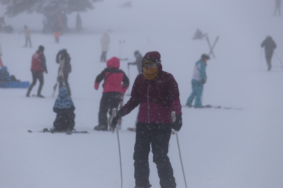 Uludağ'da sömestr tatilinin son günlerinde yoğunluk sürüyor
