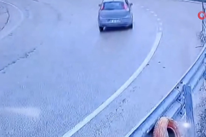 Uludağ yolunda kontrolden çıkan araç bariyerlere çarptı