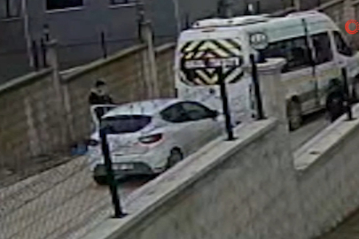 Bursa’da kaza yapan sürücülerin kavgası kameralara yansıdı