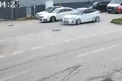 Bursa'da motosiklet sürücüsü ölümden böyle döndü