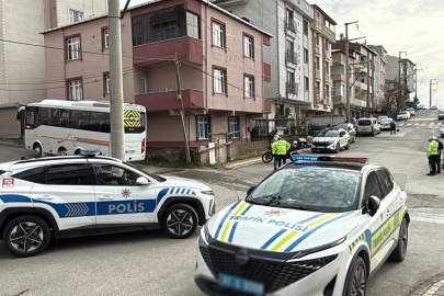 Kocaeli'de servis aracının çarptığı küçük Elanur can verdi