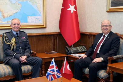 Milli Savunma Bakanı Güler, Birleşik Krallık Genelkurmay Başkanı Orgeneral Knighton'ı ağırladı