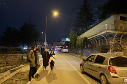 Bursa'da heyelan: Tophane-Muradiye yolu ulaşıma kapandı