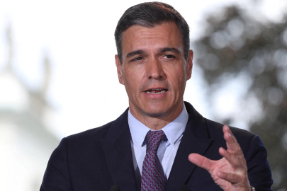 İspanya Başbakanı Sanchez, sosyal medya ve patronlarına karşı 5 maddelik önlem açıkladı