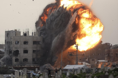 Katil İsrail, ateşkese rağmen Gazze’ye yönelik saldırılarını sürdürüyor