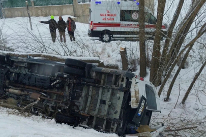 Muş'ta işçileri taşyan servis devrildi: 6 yaralı