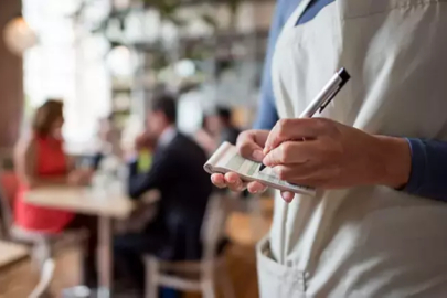 Restoranlarda yeni dönem başladı! Nakit devri bitti...