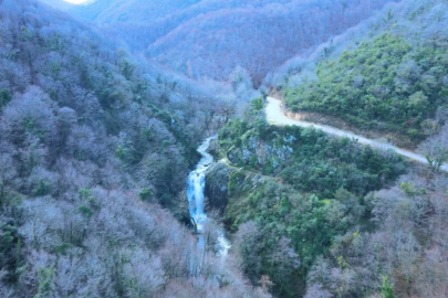 Bursa'da yağmurlar, Sudüşen Şelalesi'ne hayat verdi