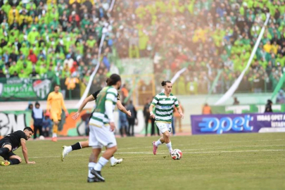 Bursaspor, TFF 2. Lig’in 23. haftasında deplasmanda Isparta 32 Spor ile karşı karşıya gelirken 1 puan kazandı ancak 2 puan kaybetti.