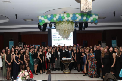 Nilüfer Halk Dansları Topluluğu'ndan 25'inci yıla özel kutlama