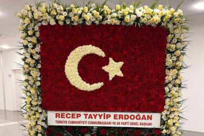 Cumhurbaşkanı Erdoğan'dan MHP Lideri Bahçeli'ye kutlama çiçeği