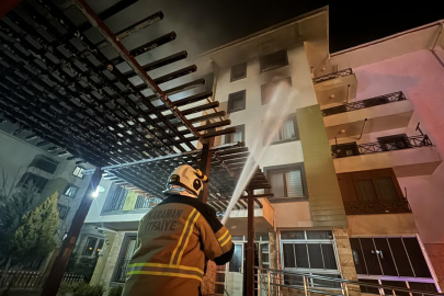 Karaman'da çıkan yangında 10 kişi dumandan etkilendi