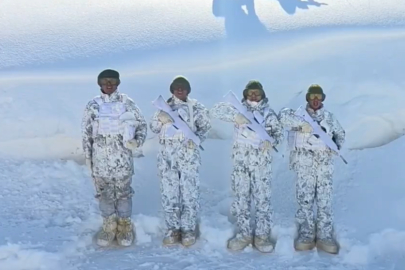 Mehmetçik’e anlamlı destek: 200 bere örüldü