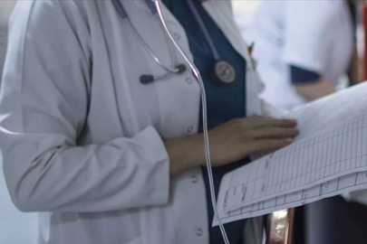 2 doktor “rüşvet” suçlamasıyla gözaltına alındı