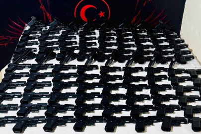 Kümes değil cephanelik: İzmir'de ele geçirildi