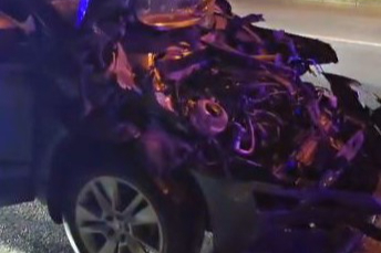 Bursa'da feci kaza: Otomobil hurdaya döndü