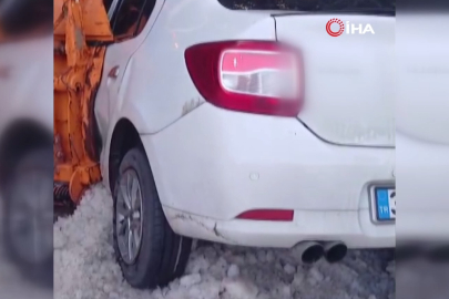 Uludağ yolunda kar küreme aracı otomobille çarpıştı: 2 yaralı