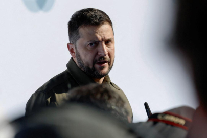 Zelenskiy: Rus ordusu durmaya değil, savaşmaya hazırlanıyor