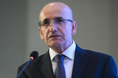 Bakan Şimşek: Zorlu küresel koşullara rağmen cari dengede sürdürülebilir seviyeler korunuyor