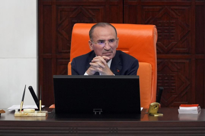 Bozdağ: Meclis'te Anayasa ve İçtüzük hükümlerine aykırı bir iş ve işlem yapılmamıştır