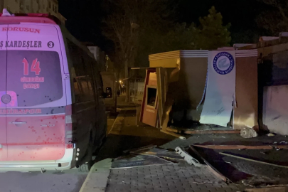 Eskişehir'de otomobil ATM'ye çarptı: İki yaralı