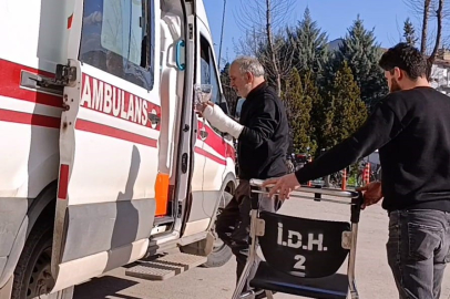 Bursa'da feci kaza! Ağaç budarken bileğini kesti