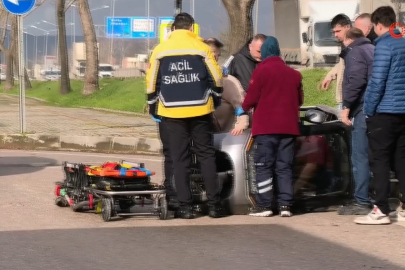 Bursa'da yürek burkan anlar: Kaza yapan annesinin başında ağladı