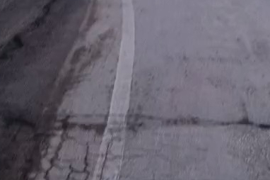 Gürsü TOKİ’de yol tepkisi: “Yama değil, kalıcı çözüm istiyoruz”