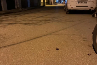 'Kız meselesi' kavgası kanlı bitti: 17 yaşındaki çocuk bıçaklandı