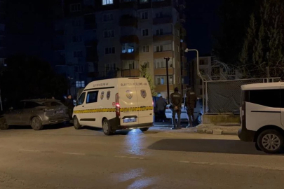 Maskeli saldırganlar ateş açtı: 1 ölü, 1 yaralı