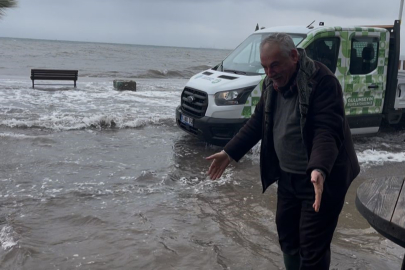 Bursa'da deniz karayla birleşti... İşletmeler dükkan açamadı
