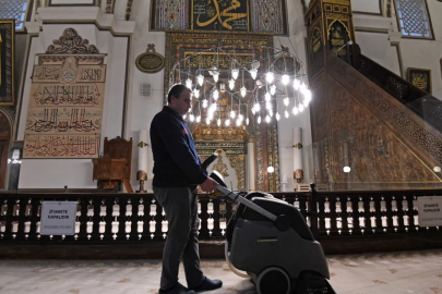 Ulu Camii Ramazan teravihlerine hazır