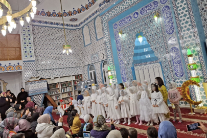 Bursa'da miniklerden "Ramazan, Cami ve Hayat" temalı etkinlik
