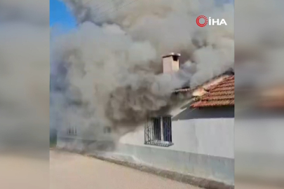 Bursa'da yaşlı çiftin evi alevlere teslim oldu