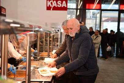 Bursa Osmangazi Belediyesi’nden Ramazan’da kardeşlik sofrası