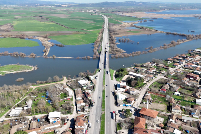 Bursa Uluabat Gölü'nde taşkın tehlikesi