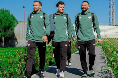 Bursaspor, Menemen FK maçı için İzmir’e hareket etti