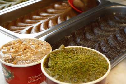 İftarda hafif tatlı isteyenlerin ilk tercihi: Dondurmalı irmik helvası