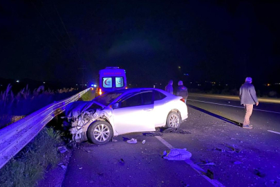 Adana'da feci kaza: Traktör ikiye bölündü