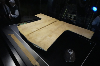 Hırka-i Şerif İstanbul'da ziyarete açıldı