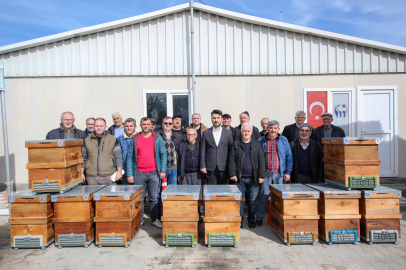 Bursa Büyükşehir'den kırsal üretime kovan desteği