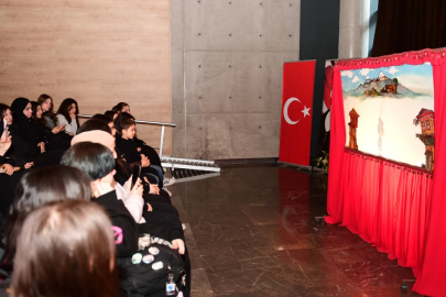 Osmangazi'de Ramazan coşkusu karagöz ile perdeye yansıdı