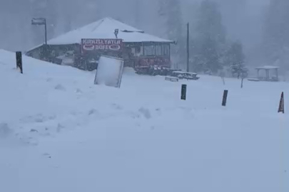 Uludağ'da kar yağışı etkili oldu!