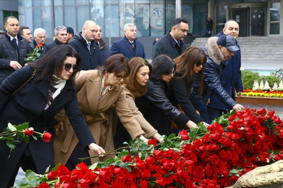 Azerbaycan'da Hocalı Katliamı'nın kurbanları anılıyor
